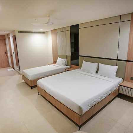 Hotel Shubham Celebrations 하이데라바드 외부 사진