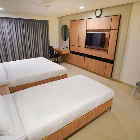 Hotel Shubham Celebrations 하이데라바드 외부 사진