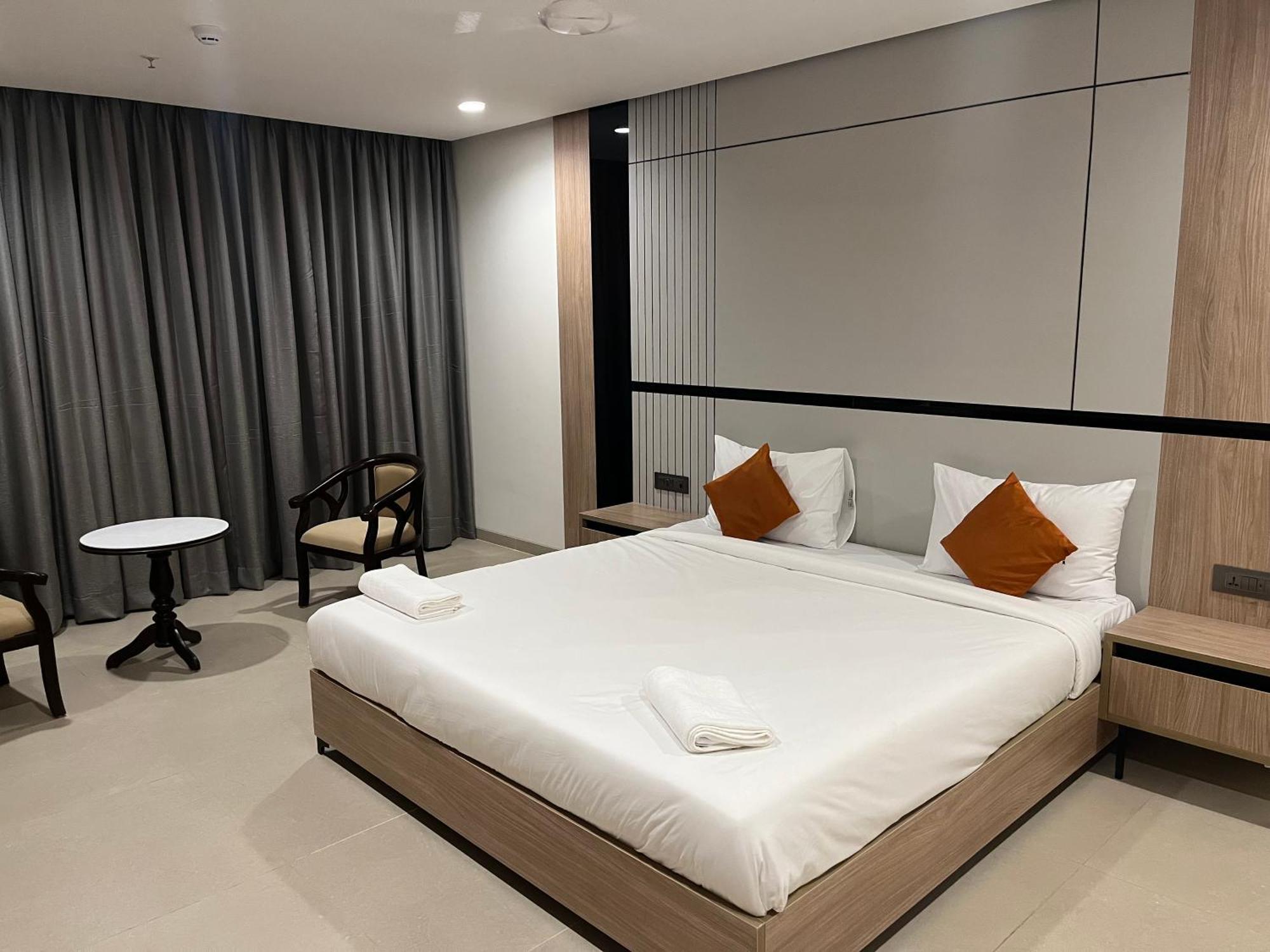 Hotel Shubham Celebrations 하이데라바드 외부 사진
