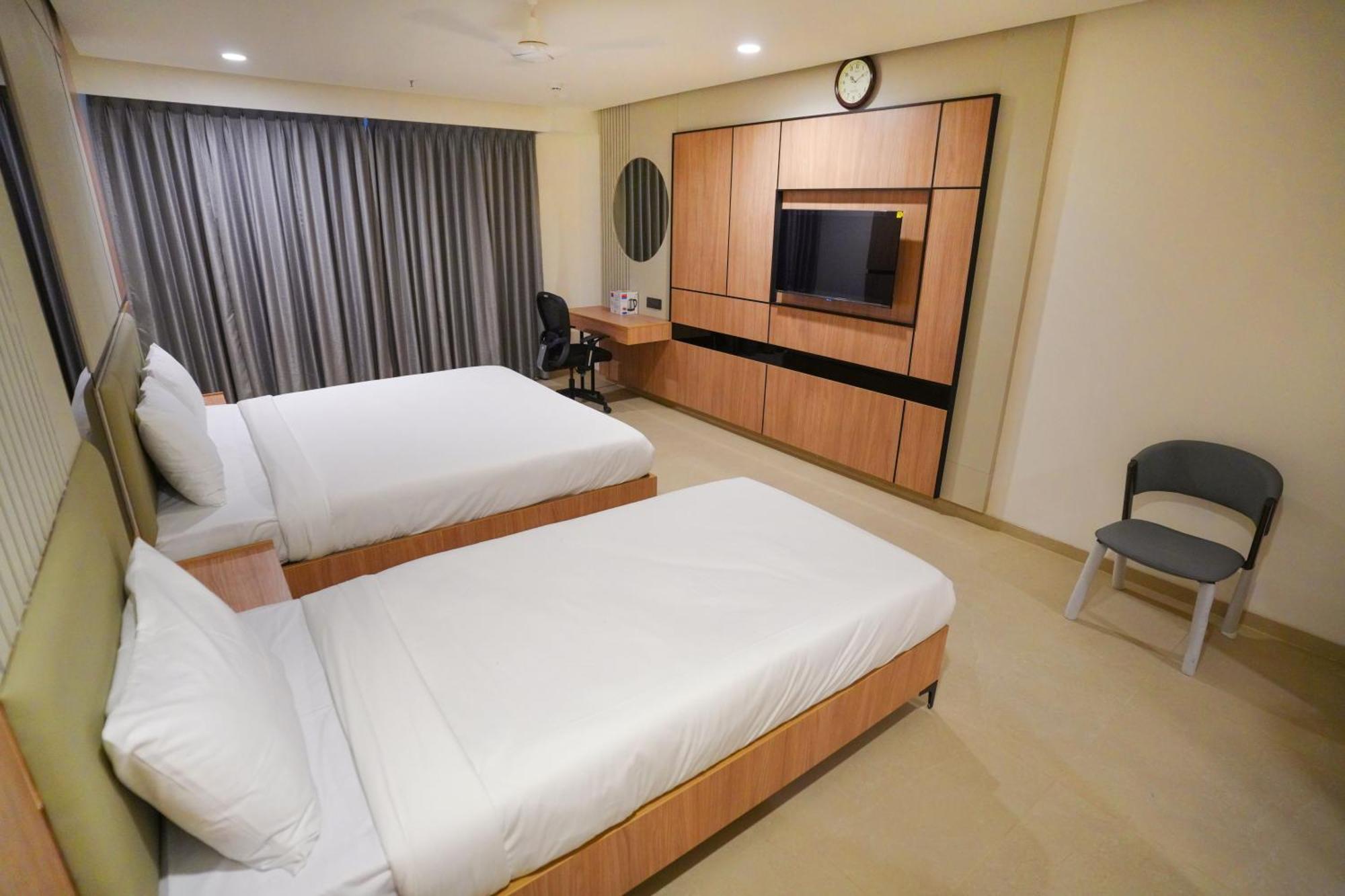 Hotel Shubham Celebrations 하이데라바드 외부 사진