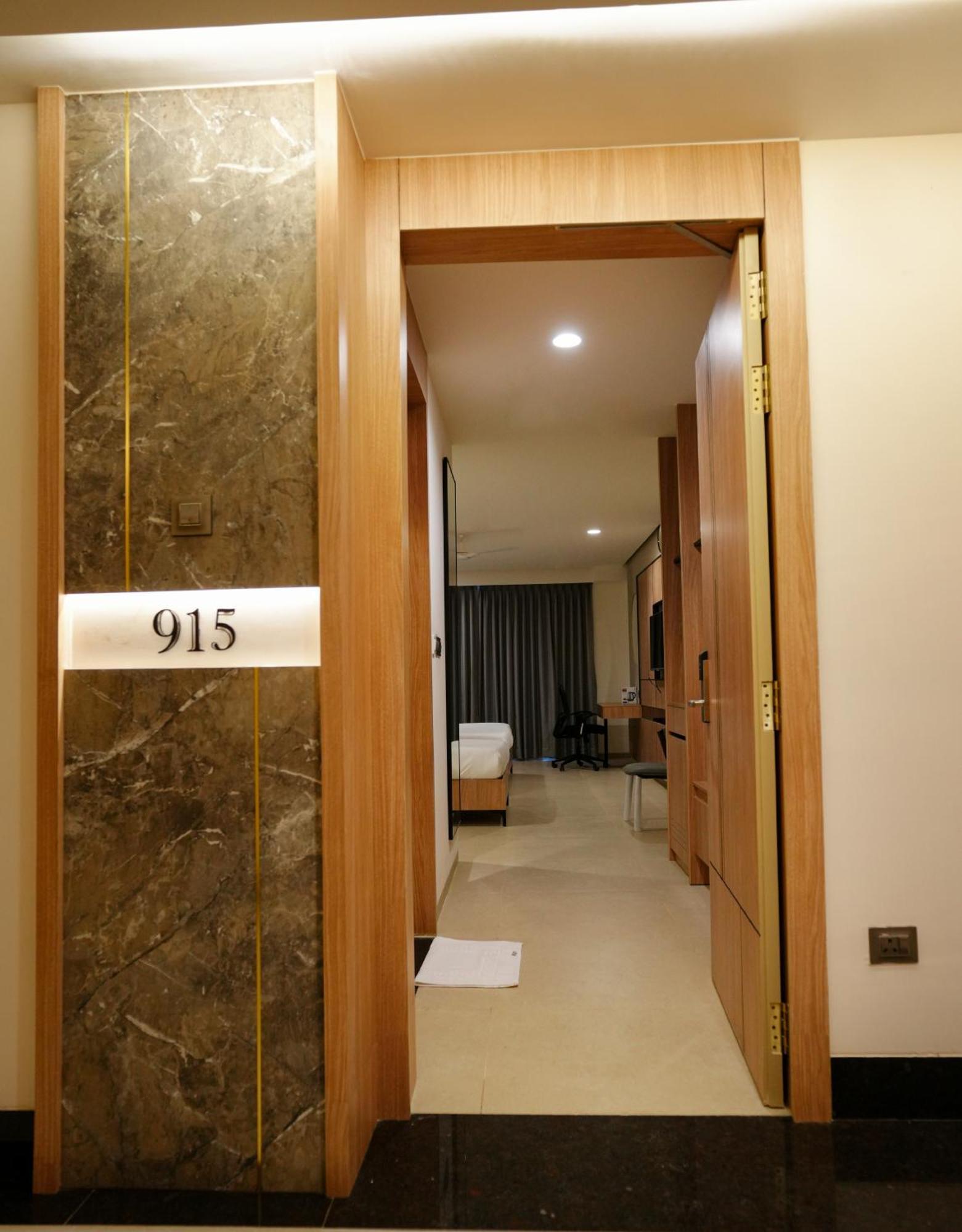 Hotel Shubham Celebrations 하이데라바드 외부 사진